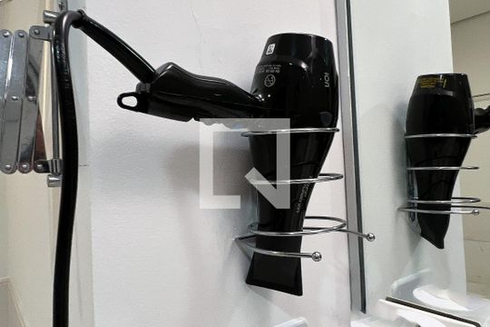 Banheiro da Suíte de apartamento para alugar com 1 quarto, 58m² em Itaim Bibi, São Paulo