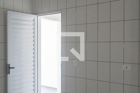 Cozinha de apartamento para alugar com 2 quartos, 56m² em Vila Guilherme, São Paulo