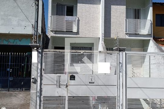 Casa à venda com 3 quartos, 150m² em Vila Ema, São Paulo
