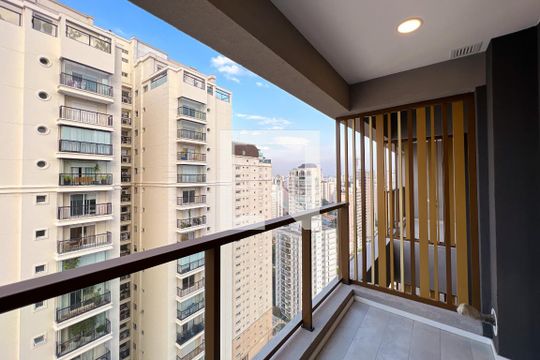 Sacada de kitnet/studio para alugar com 1 quarto, 26m² em Vila Nova Conceição, São Paulo