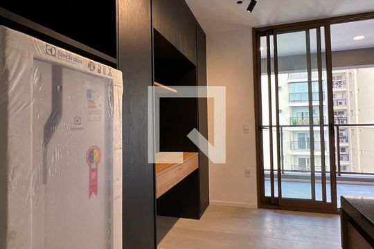 Área comum de kitnet/studio para alugar com 1 quarto, 26m² em Vila Nova Conceição, São Paulo