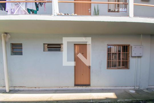 Fachada de kitnet/studio para alugar com 1 quarto, 28m² em Nossa Senhora das Graças, Canoas