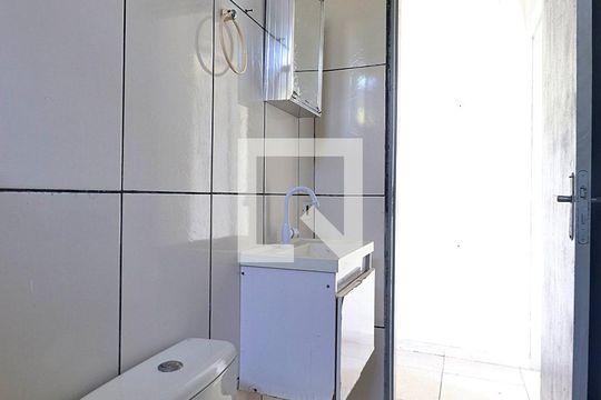 Banheiro de casa para alugar com 1 quarto, 38m² em Utinga, Santo André