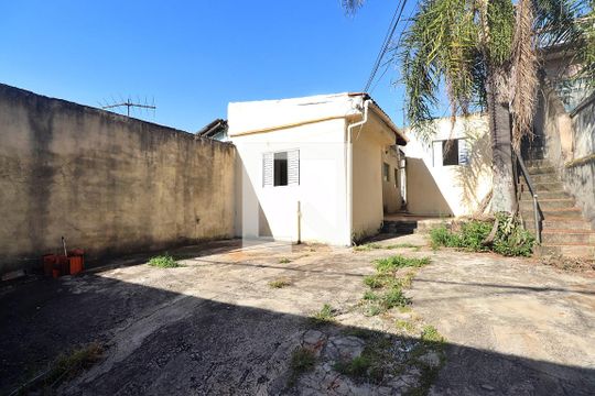 Quintal de casa para alugar com 1 quarto, 38m² em Utinga, Santo André