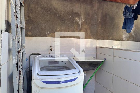 Área de Serviço de casa para alugar com 1 quarto, 38m² em Utinga, Santo André