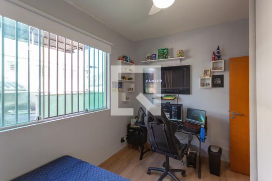Quarto 1 de casa à venda com 3 quartos, 223m² em Esplanada, Belo Horizonte