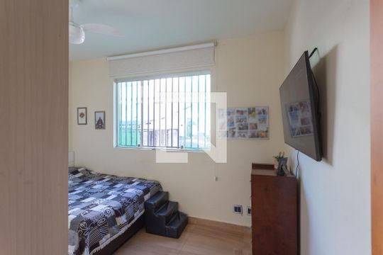 Quarto 2 de casa à venda com 3 quartos, 223m² em Esplanada, Belo Horizonte