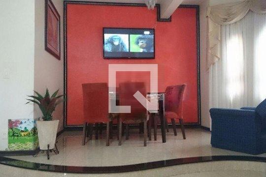 Casa à venda com 3 quartos, 180m² em Sarandi, Porto Alegre