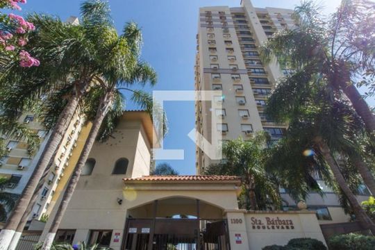 Apartamento à venda com 3 quartos, 90m² em Passo da Areia, Porto Alegre