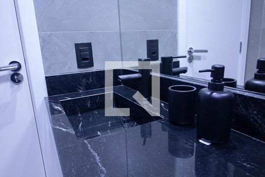 BANHEIRO de apartamento para alugar com 1 quarto, 40m² em Centro, Novo Hamburgo