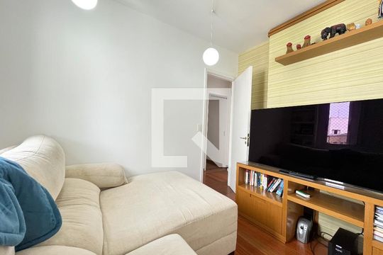 Sala de TV de apartamento à venda com 4 quartos, 132m² em Parque Imperial, São Paulo
