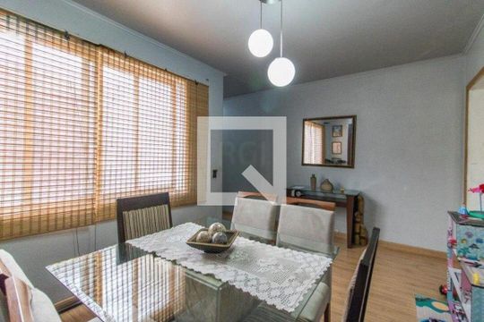 Apartamento à venda com 2 quartos, 80m² em Navegantes, Porto Alegre