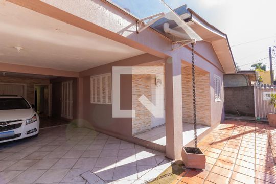 Garagem de casa à venda com 6 quartos, 100m² em Canudos, Novo Hamburgo