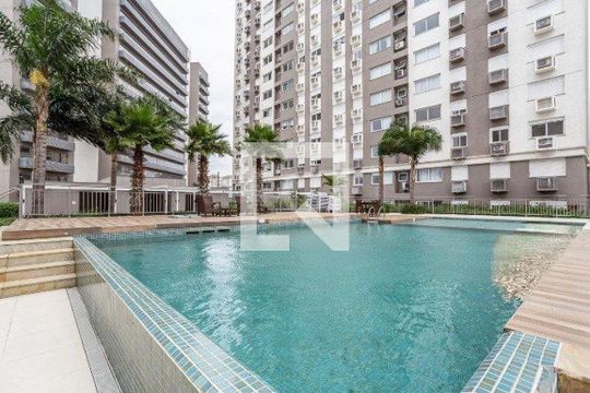 Apartamento à venda com 2 quartos, 75m² em São Sebastião, Porto Alegre