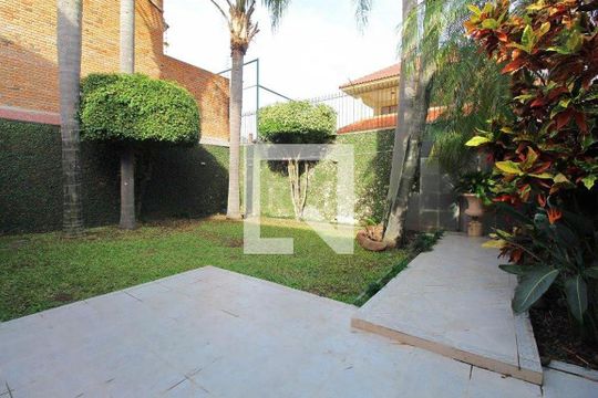 Casa à venda com 4 quartos, 381m² em Chácara das Pedras, Porto Alegre