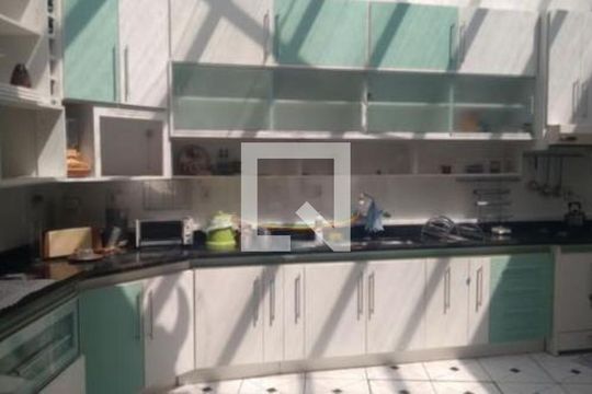 Casa à venda com 2 quartos, 179m² em Jardim Itu, Porto Alegre