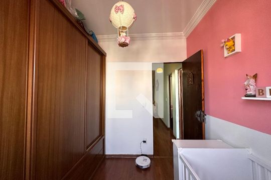 Quarto 3 de apartamento para alugar com 3 quartos, 70m² em Sagrada Família, Belo Horizonte