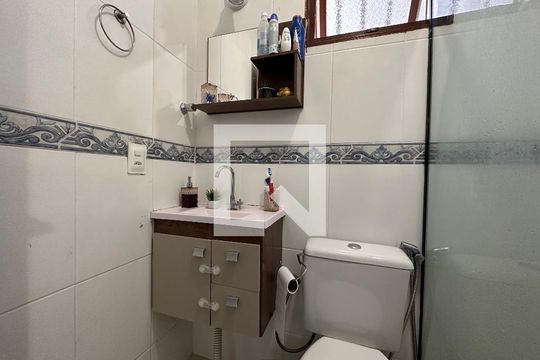Banheiro de apartamento para alugar com 3 quartos, 70m² em Sagrada Família, Belo Horizonte