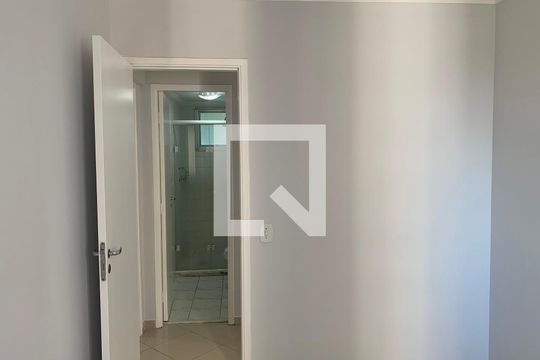 Quarto 2 de apartamento à venda com 2 quartos, 72m² em Vila das Bandeiras, Guarulhos