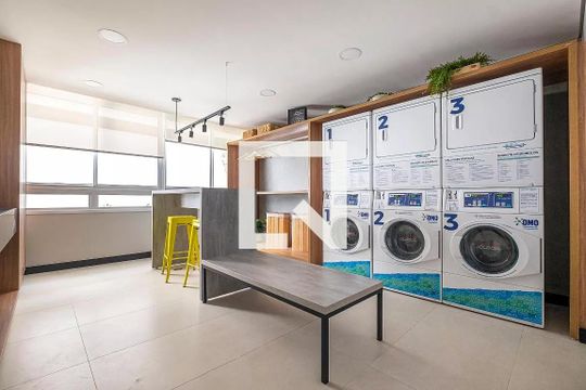 Área comum - Lavanderia de apartamento para alugar com 1 quarto, 39m² em Pinheiros, São Paulo