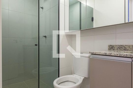 Suíte - Banheiro de apartamento para alugar com 1 quarto, 39m² em Pinheiros, São Paulo
