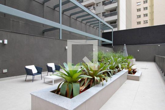 Área comum de kitnet/studio para alugar com 1 quarto, 22m² em Bela Vista, São Paulo