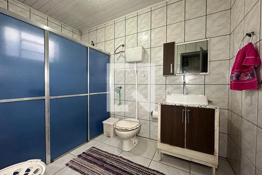 Banheiro de casa para alugar com 4 quartos, 120m² em Campina, São Leopoldo