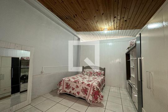 Quarto de Serviço de casa para alugar com 2 quartos, 75m² em Campestre, São Leopoldo