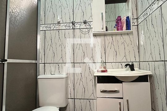 Banheiro de casa para alugar com 2 quartos, 75m² em Campestre, São Leopoldo