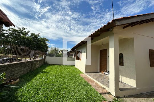 Fachada de casa para alugar com 2 quartos, 75m² em Campestre, São Leopoldo