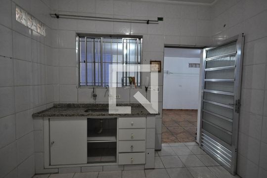 Cozinha de casa à venda com 2 quartos, 120m² em Vila Paiva, São Paulo