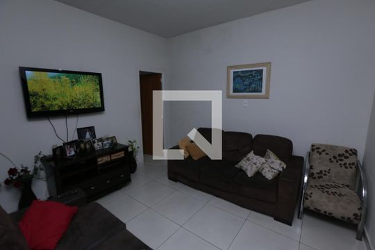 sala  de casa à venda com 3 quartos, 370m² em Riacho das Pedras, Contagem