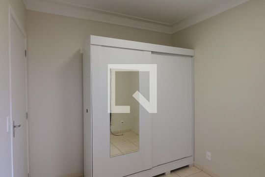 Quarto 2 de apartamento para alugar com 2 quartos, 49m² em Parque Residencial Lagoinha, Ribeirão Preto