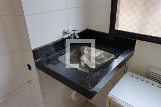 Cozinha de apartamento para alugar com 2 quartos, 49m² em Parque Residencial Lagoinha, Ribeirão Preto