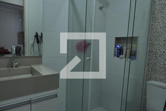 Banheiro Social de casa de condomínio à venda com 2 quartos, 48m² em Vila Germinal, São Paulo