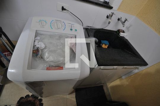 Área de Serviço de casa de condomínio à venda com 2 quartos, 48m² em Vila Germinal, São Paulo