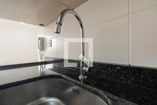 Cozinha  de kitnet/studio para alugar com 1 quarto, 37m² em Vila Azevedo, São Paulo