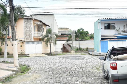Vista da Rua de casa de condomínio para alugar com 2 quartos, 75m² em Campo Grande, Rio de Janeiro