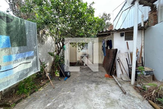 Quintal fundos de casa à venda com 3 quartos, 200m² em Vila Industrial (campinas), Campinas