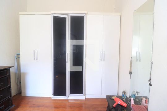 Quarto 2 de casa à venda com 3 quartos, 200m² em Vila Industrial (campinas), Campinas