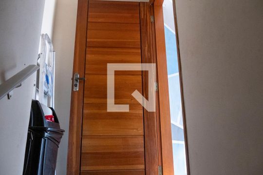Escada de apartamento à venda com 4 quartos, 180m² em Vila Curuçá, Santo André