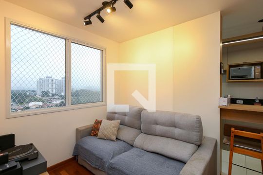Sala de apartamento para alugar com 2 quartos, 44m² em Santo Amaro, São Paulo