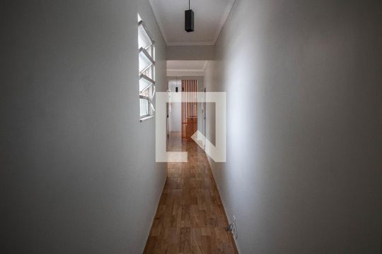 Corredor de apartamento para alugar com 2 quartos, 71m² em Penha, Rio de Janeiro