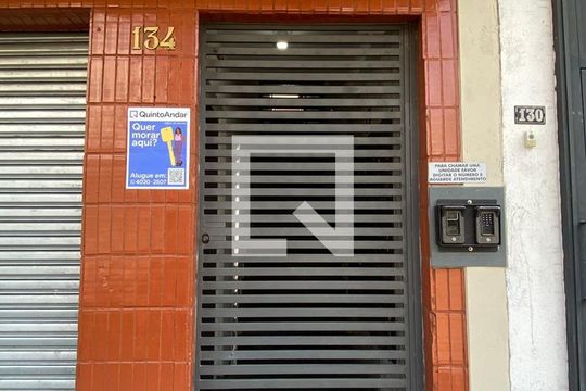 Fachada de kitnet/studio para alugar com 1 quarto, 11m² em Aclimação, São Paulo