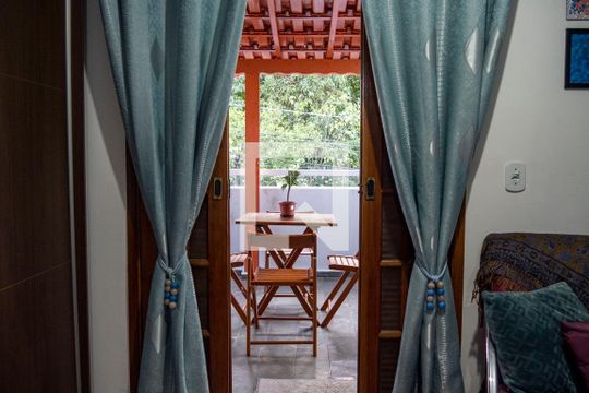 Varanda Do Quarto 1 de casa à venda com 4 quartos, 220m² em Vila Camilópolis, Santo André