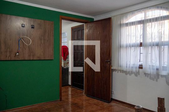 Quarto 3 de casa à venda com 4 quartos, 220m² em Vila Camilópolis, Santo André