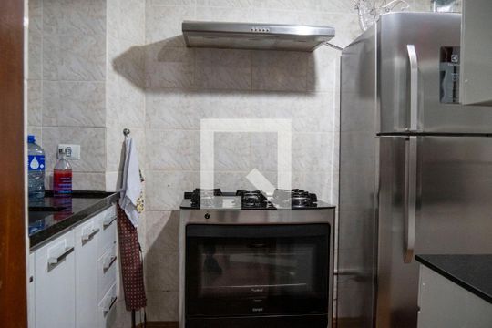 Cozinha de casa à venda com 4 quartos, 220m² em Vila Camilópolis, Santo André