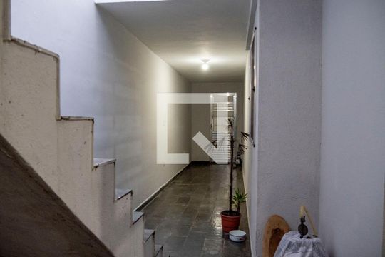 Quintal de casa à venda com 4 quartos, 220m² em Vila Camilópolis, Santo André