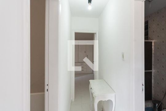 Corredor de apartamento para alugar com 2 quartos, 65m² em Maracanã, Rio de Janeiro