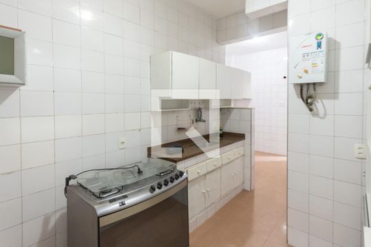 Cozinha de apartamento para alugar com 2 quartos, 65m² em Maracanã, Rio de Janeiro
